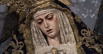 Oración y Reflexión ante Ntra. Sra. de los Dolores.